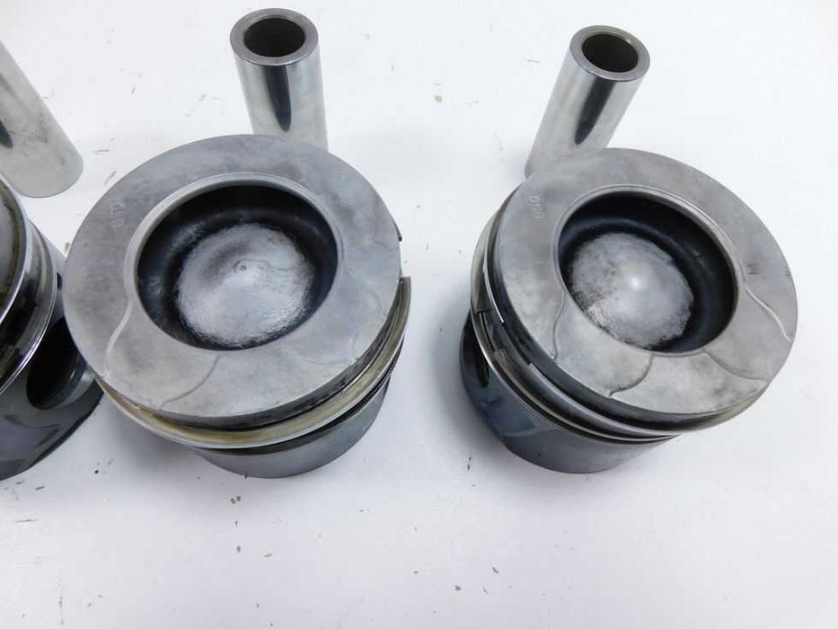 Tłok tłoki 2.0 HDI TDCI EURO5 Ford Peugeot Citroen C5 III S-Max Kuga II