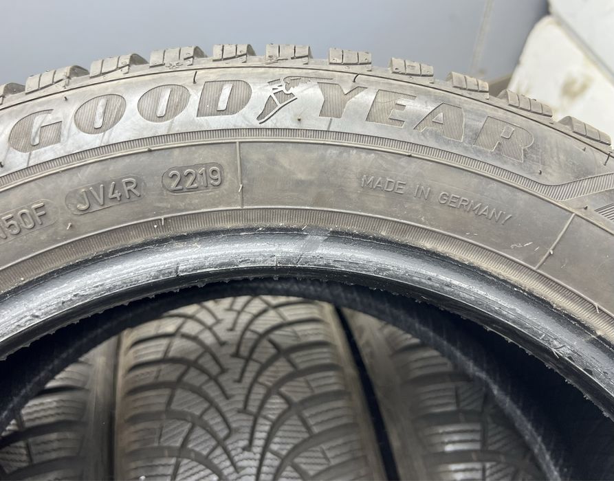 Шини ~7.5мм зима 205 55 R16 Goodyear Ultragrip 9+ зимові резина