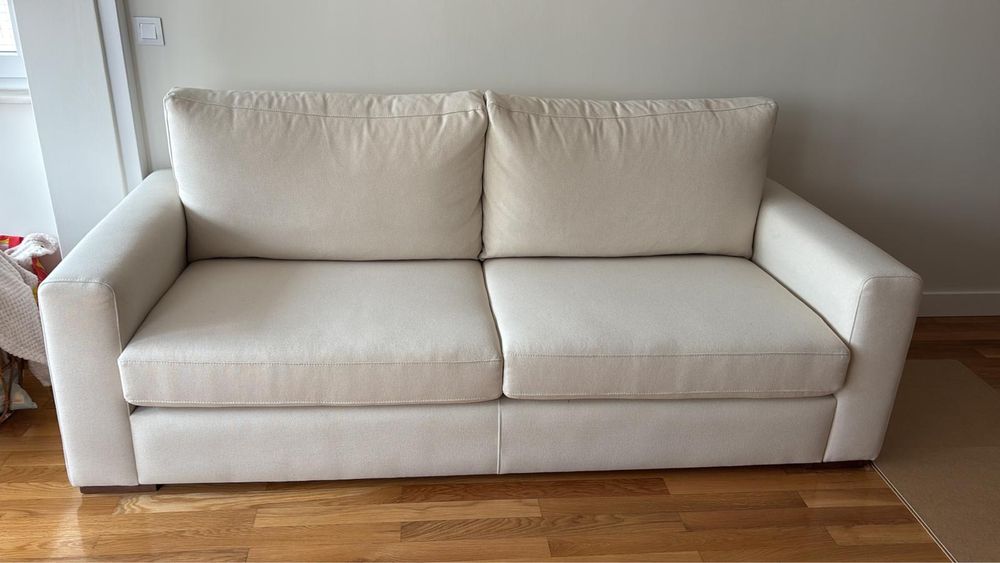 Sofá NOVO  - 3 lugares - Feito em Estofador