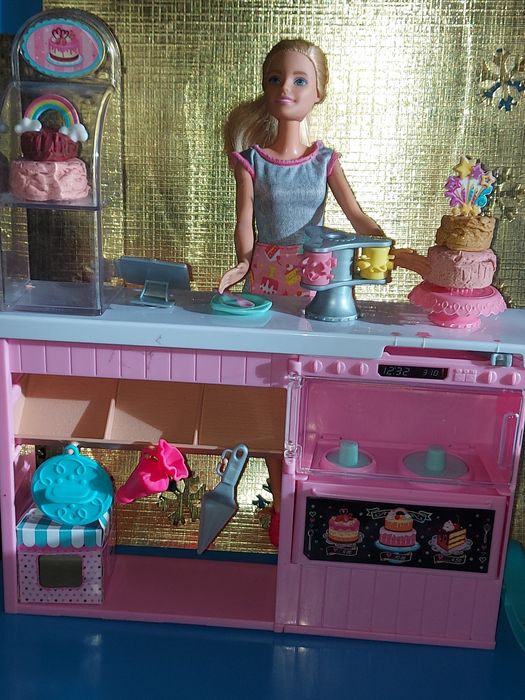 BARBIE artystyczna pracownia wypieków GFP59 Mattel  3+