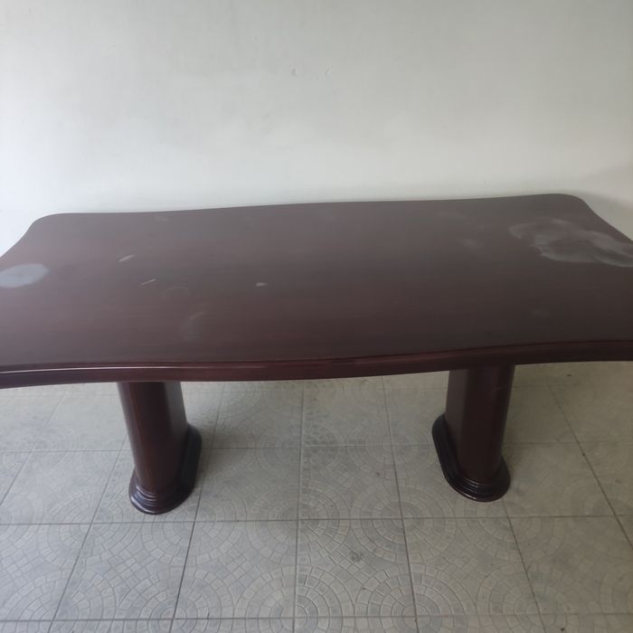 Mesa sala mogno para 8 pessoas