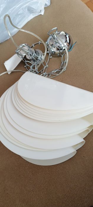 Lampa wisząca biała