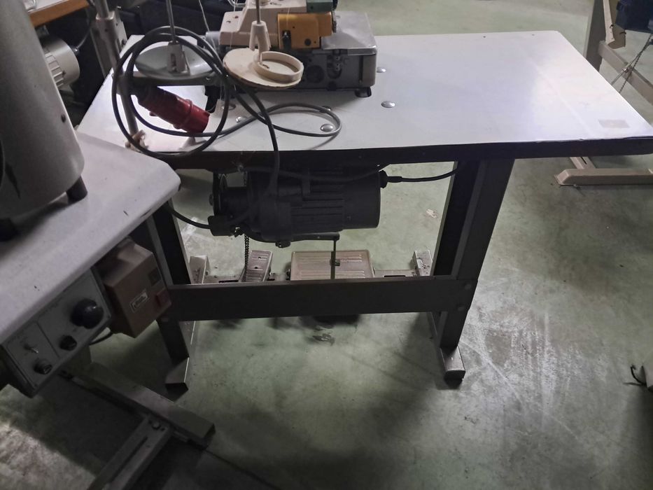 Máquina corte e cose