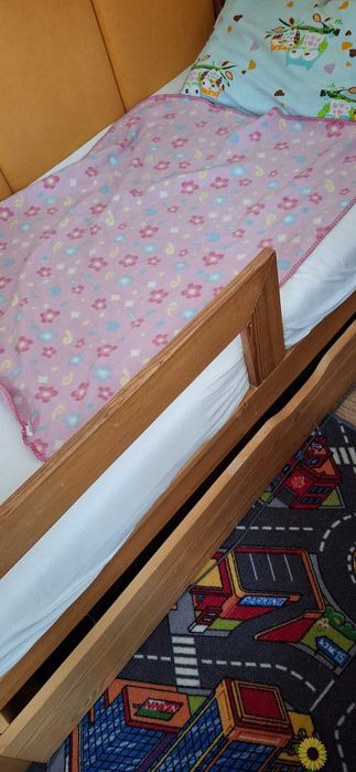 Łóżko dziecięce drewniane domek