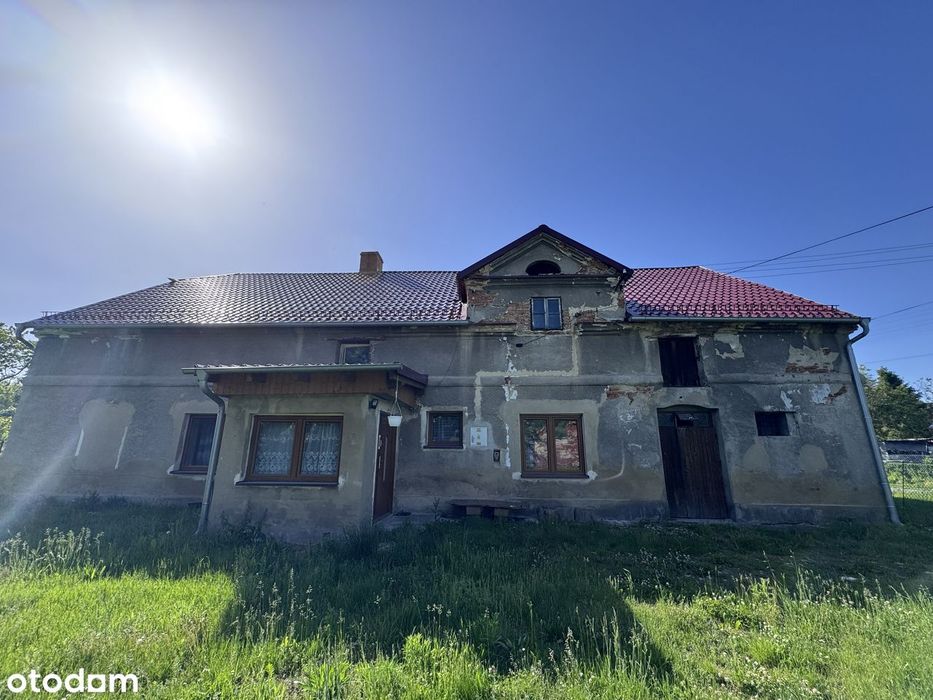Wolnostojący dom z dużym potencjałem i  działką 640 m² w wsi