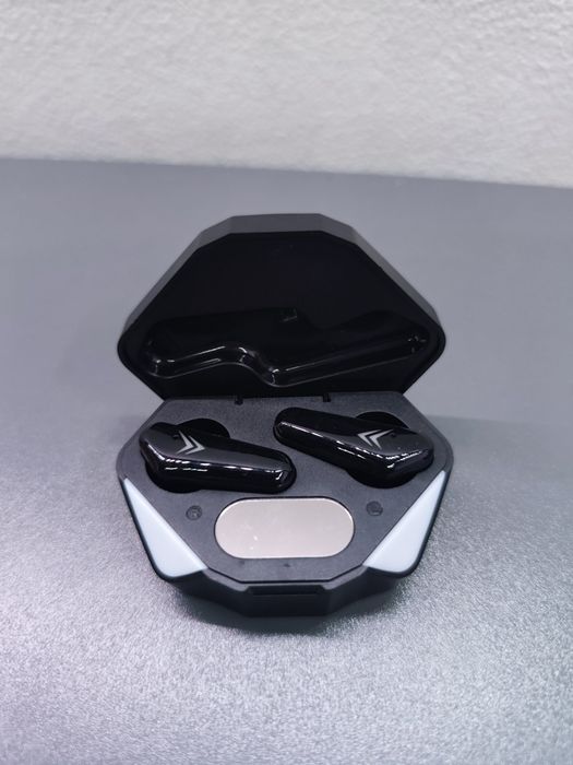 Fones de ouvido TWS com LED's nunca usado