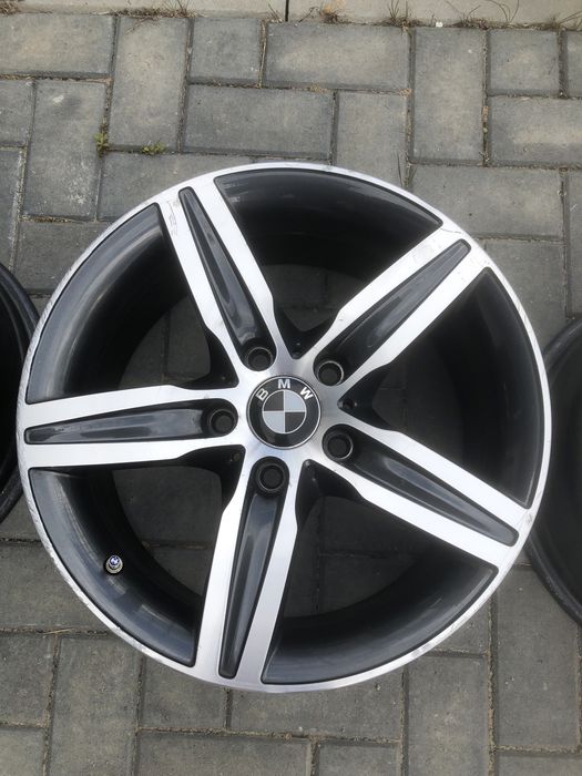 Felgi BMW z czujnikami ciśnienia 17"