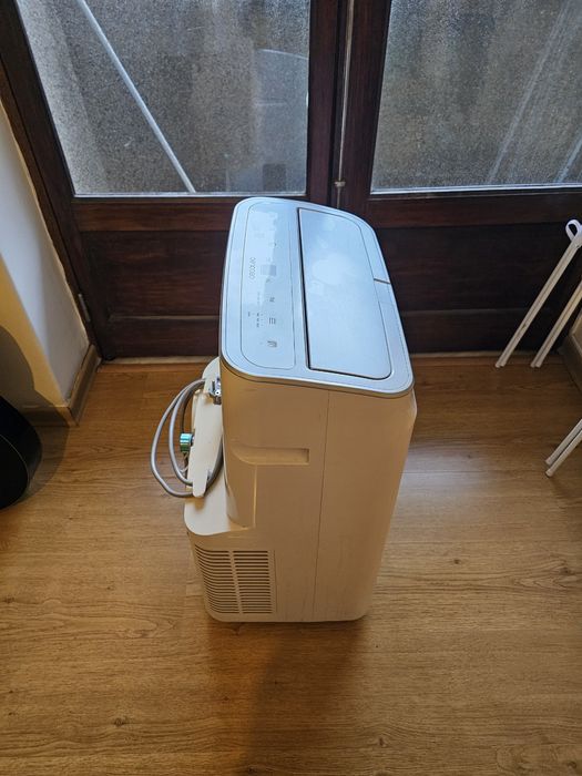 Ar condicionado portátil Cecotec como novo + acessórios completos