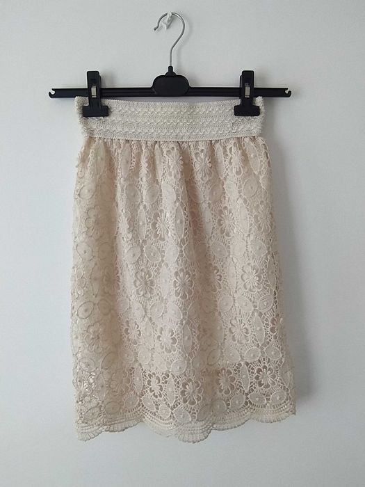 koronkowa spódnica midi w kolorze ecru, J&H, rozmiar S/M