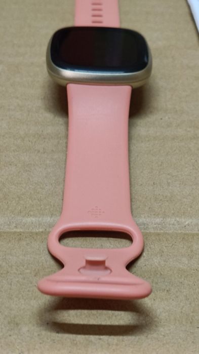 zegarek Smartwatch Fitbit Versa 3 różowy