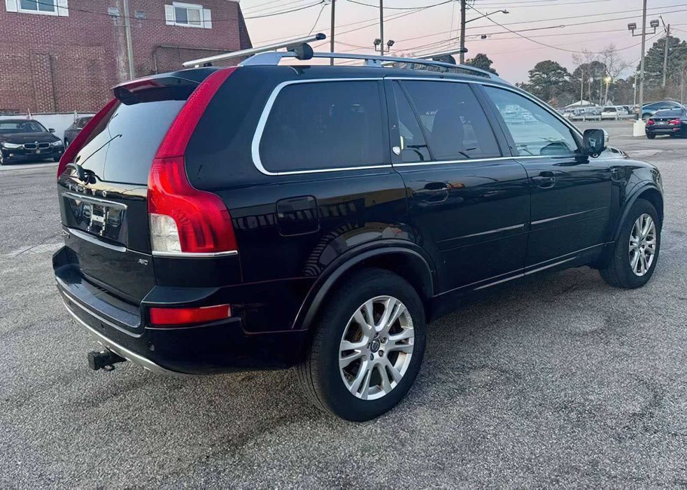 Volvo XC90      2013