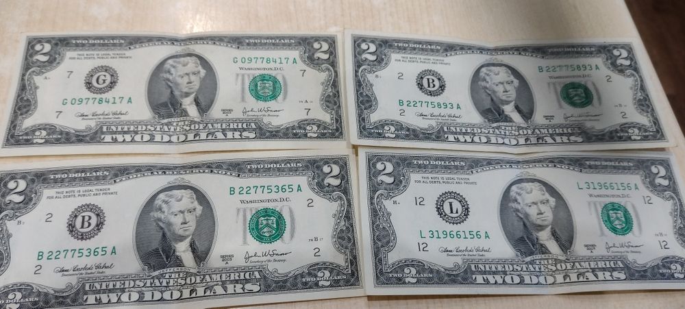 Продаж купюри 2 долара 2013; 2017  та 1  долар  2009.,2017