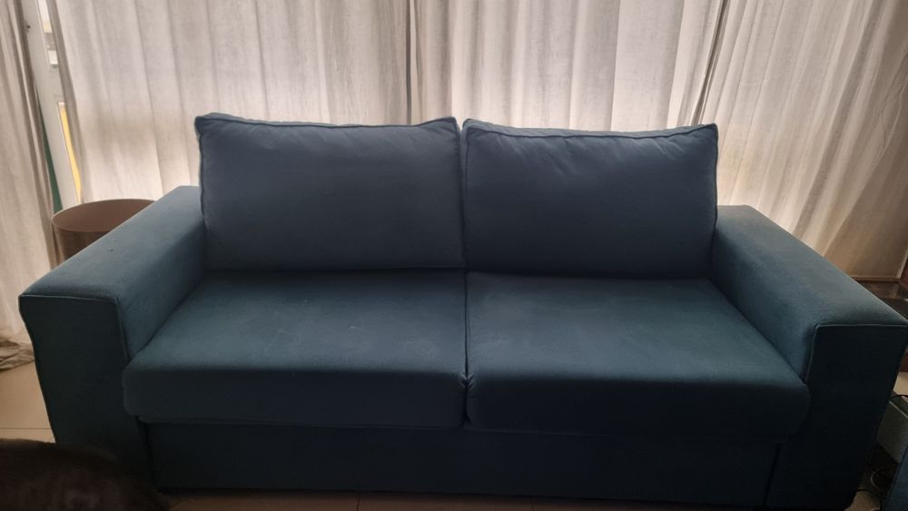 Sofá quase novo 3 lugares