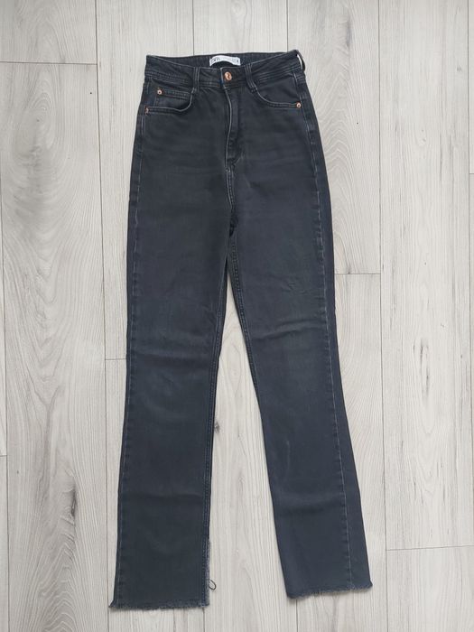 Чорні джинси Zara 34 розміру