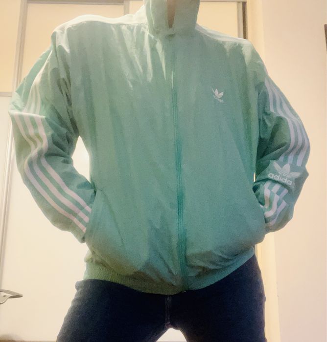 Mietowa sportowa kurtka  oddychająca Adidas