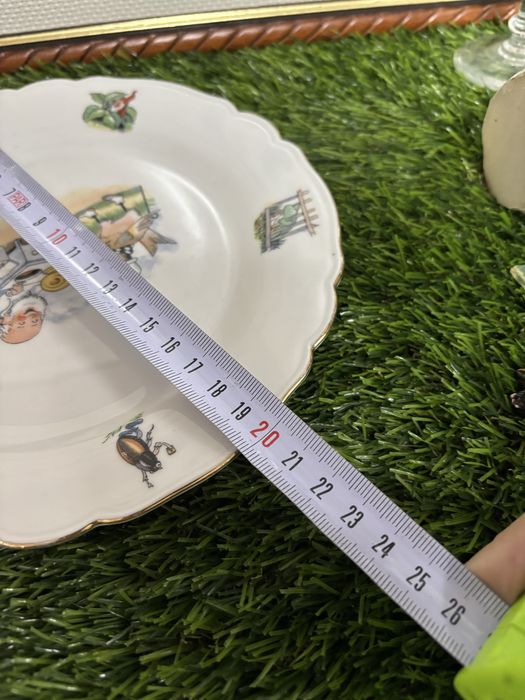 Prato antigo de criança