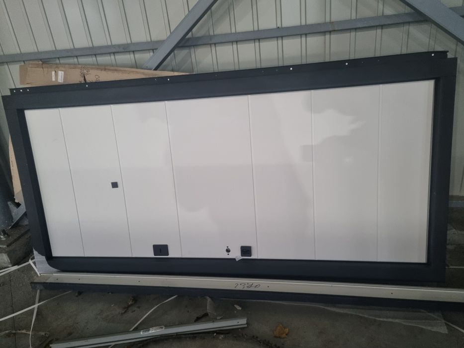 Двері вхідні 2050х950 металеві з МДФ накладкою