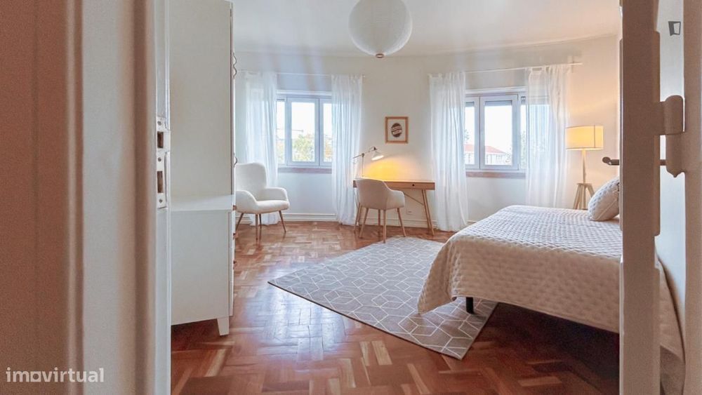 Quarto - localizado em Picoas Lisbon