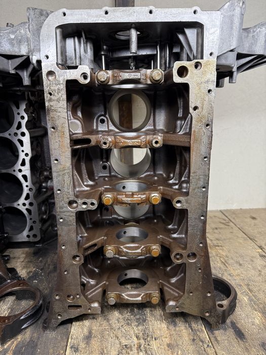 Блок двигун Мерседес Спрінтер Вито Ом611 646 2.2 612 647 2.7 602 2.9