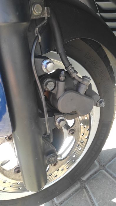 Продам Yamaha magesty 400