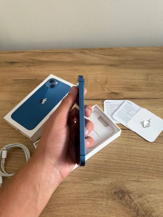 iPhone 13 - 128GB - 86% BATERII