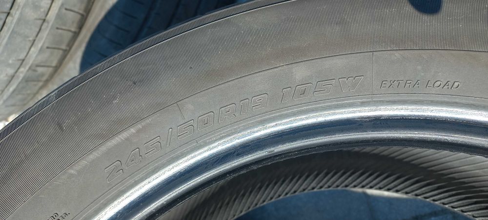 Sprzedam używane Opony Yokohama 245/50/R19