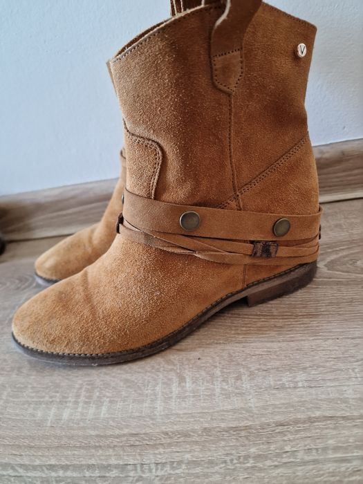 Botki zamszowe damskie Venezia 39