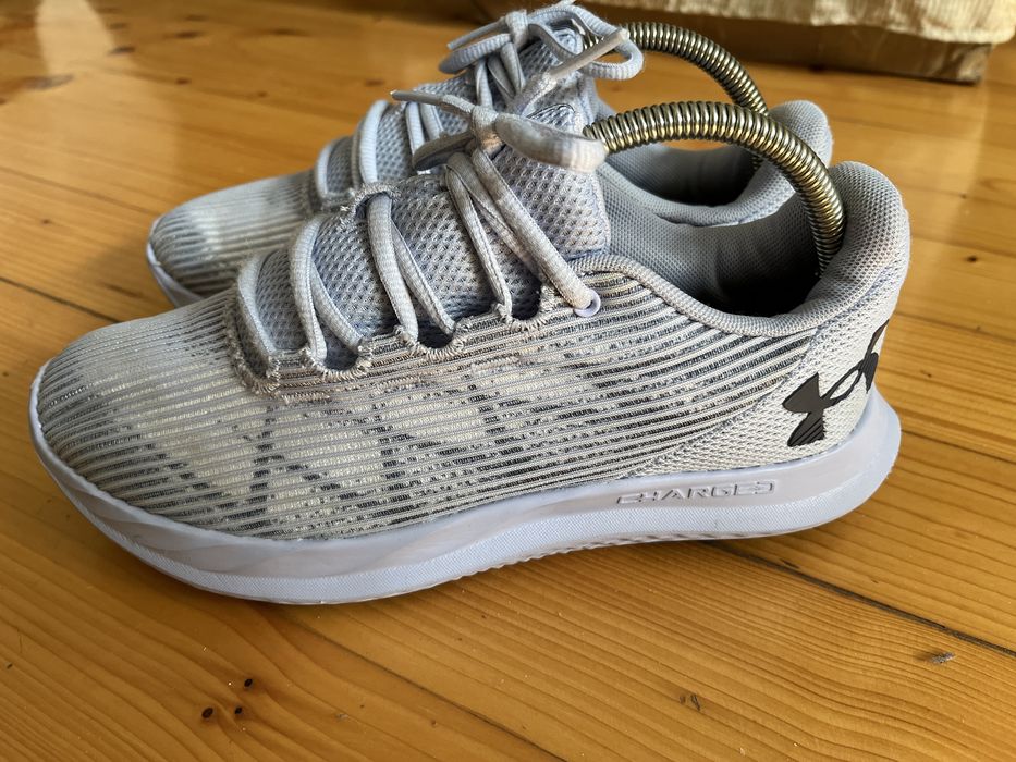 Кросівки для бігу Under Armour Charged Speed Swift