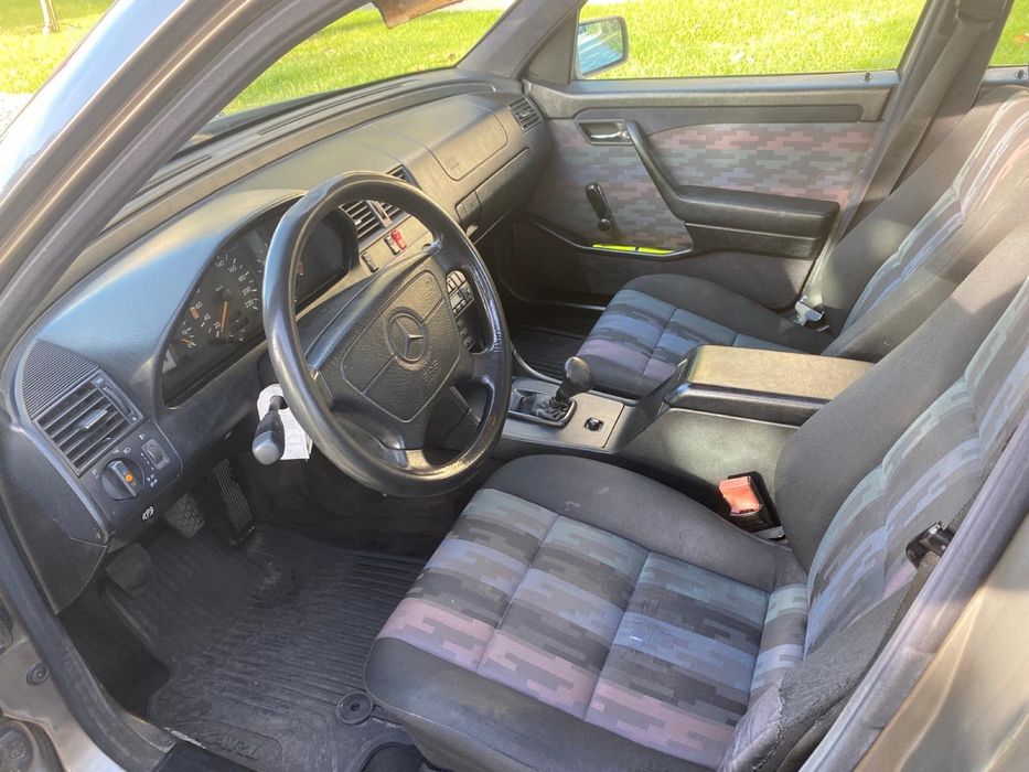 MERCEDES BENZ - C220 Diesel W202