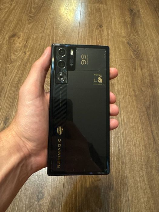 Redmagic 9S Pro 16/512 Официальная версия