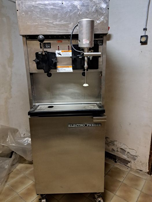 Maszyna do Lodów i Shake’ów Electro Freeze 44-77N