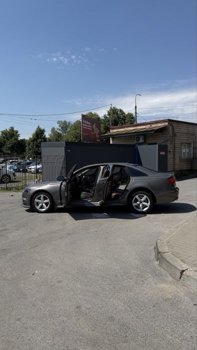 Audi A6 Quattro 2013 року випуску. Надійний та потужний 3.0 TDI дизель у поєднанні з легендарним повним приводом Quattro