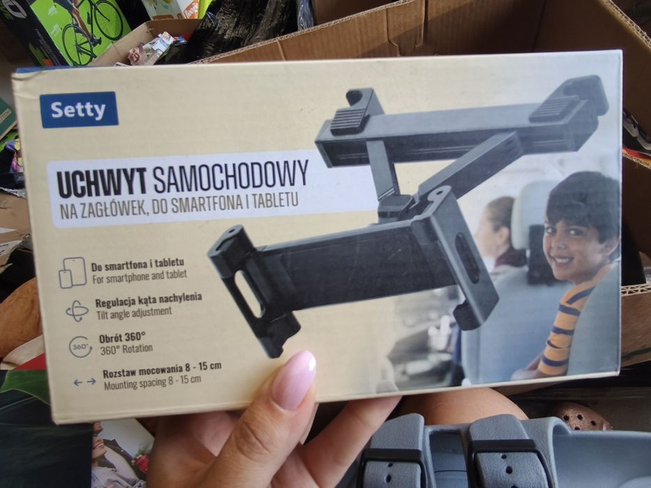Uchwyt samochodowy na zagłówek