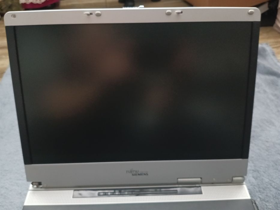 Laptop Fujitsu Siemens Amilo pro
