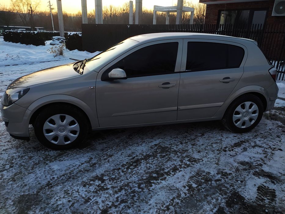 Продам Opel Astra H