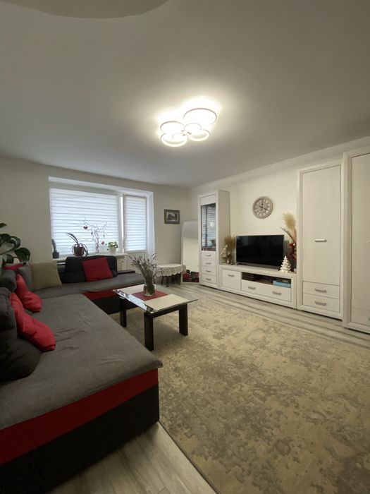 Продається БЕЗ КОМІСІЇ ДЛЯ ПОКУПЦЯ 2-х кімнатна квартира на Дружбі!