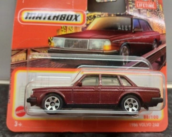 Volvo 240 matchbox