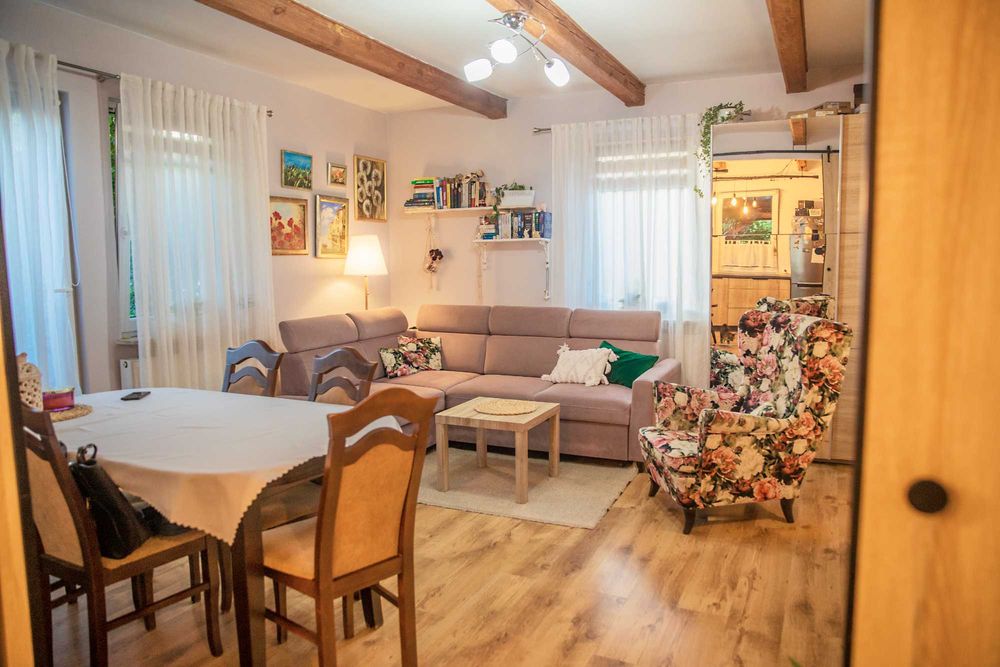 KLIMATYCZNY DREWNIANY DOM po gruntownym remoncie o pow. 110 m² | działka 702 m²