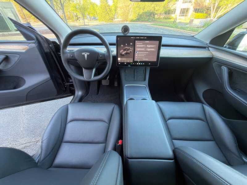 2025 Tesla Model Y Long Range