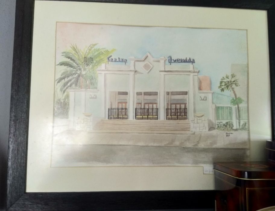 Serigrafias assinadas por Sofia Pinto da França – Monumentos de Angola