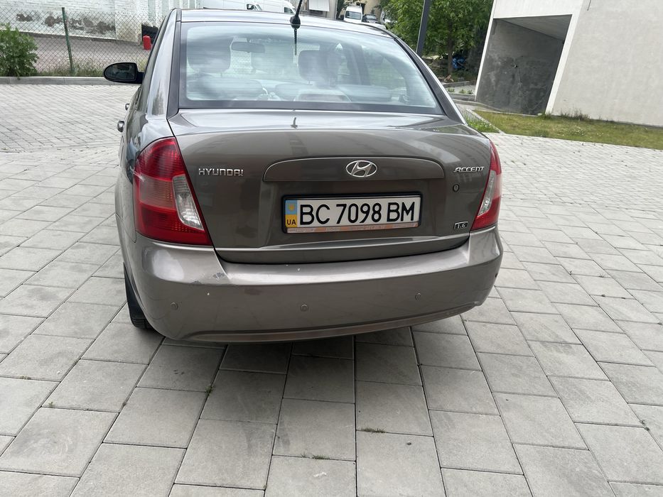 Hyundai accent 2008 1.6 бензин. Торг