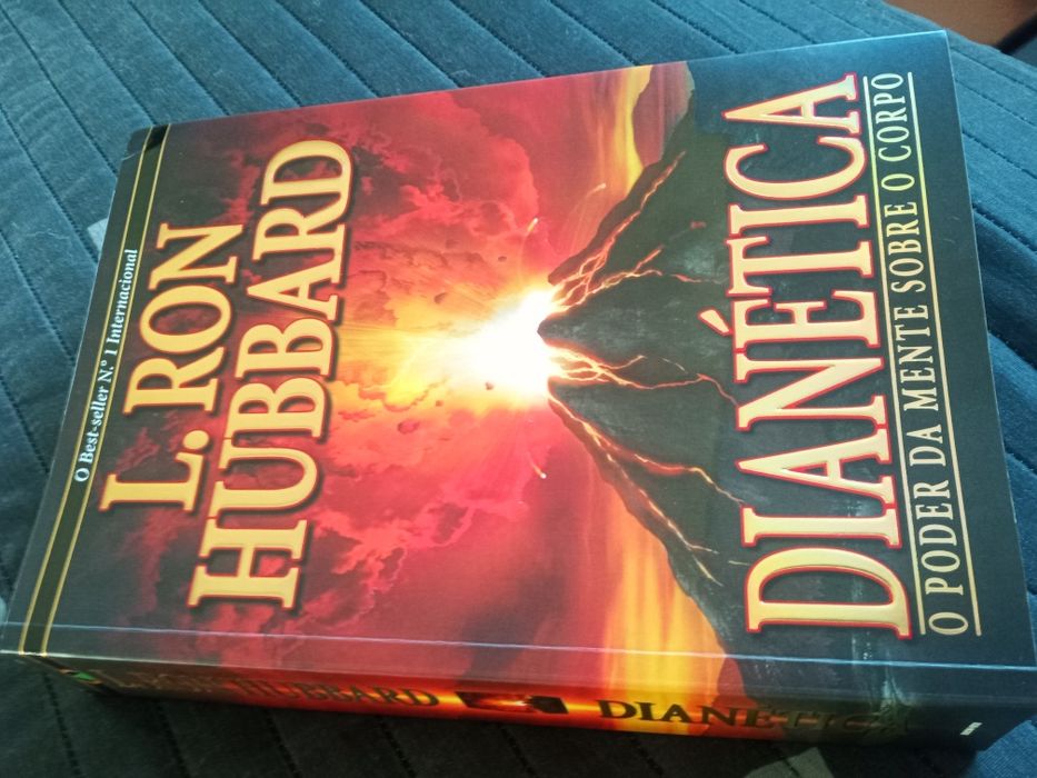 Livro Dianética - L. R. Hubbard