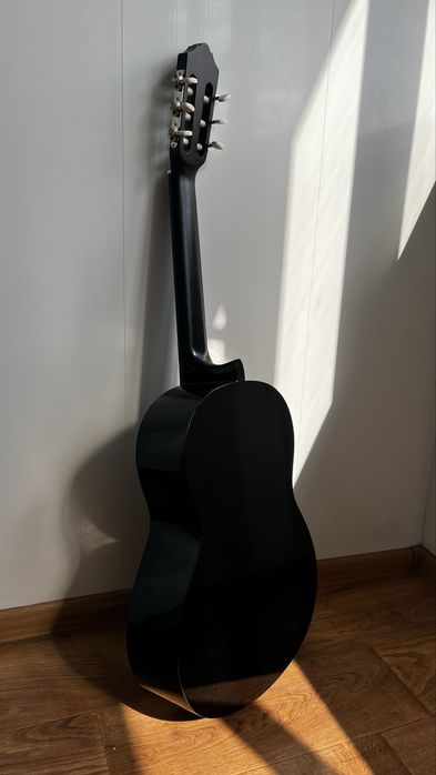 Гитара Yamaha C40