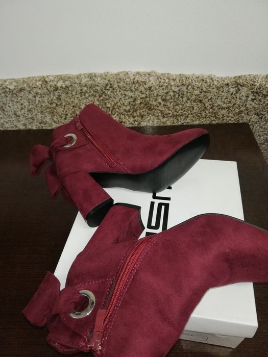 Botim bordo completamente novos