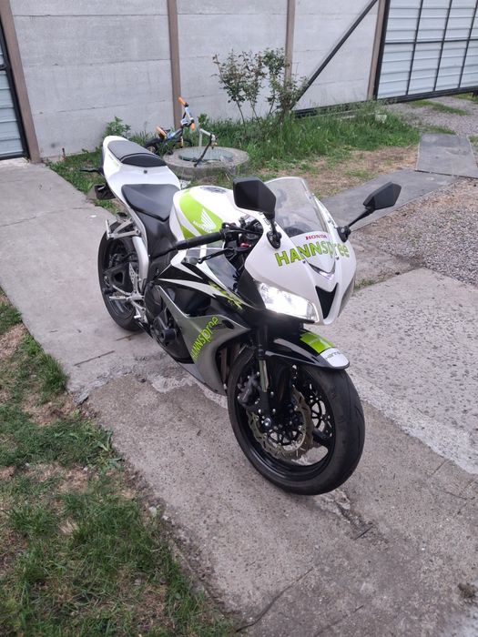 Honda cbr 600 rr