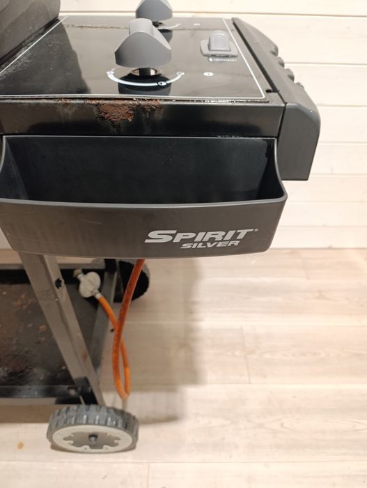 Grill gazowy WEBER Spirit Silver.
