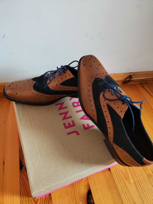 Eleganckie buty Redfoot – skórzanebrogsy / oksfordy (Rozmiar 41)