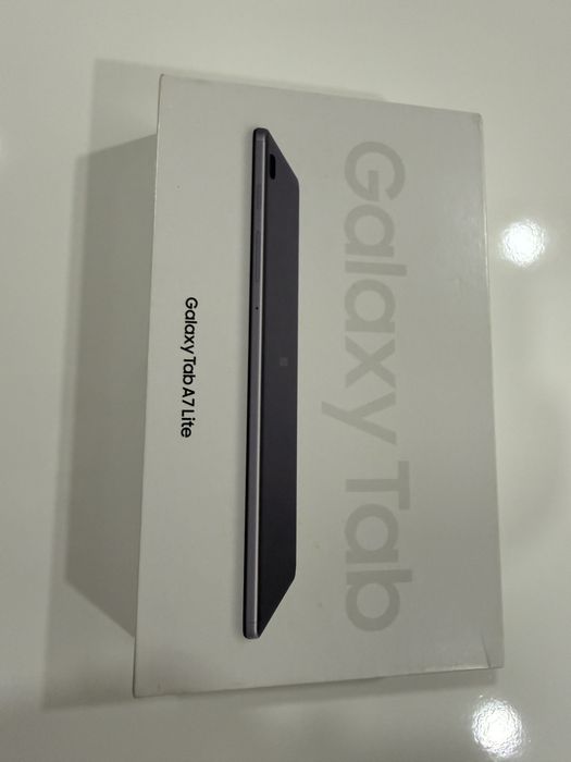 Tablet SAMSUNG Galaxy A7 Lite (8.7'' - 32 GB - 3 GB RAM - Wi-Fi - Cinzento)