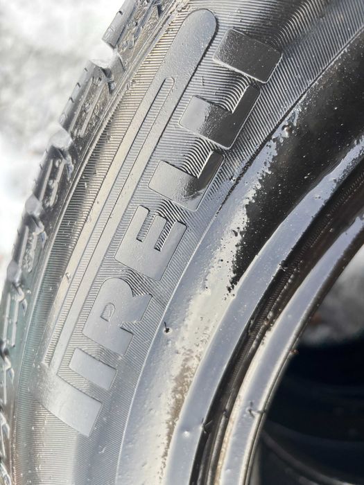 235-55-R17 PIRELLI SOTTOZERO комплект зимней резины GERMANY 2023