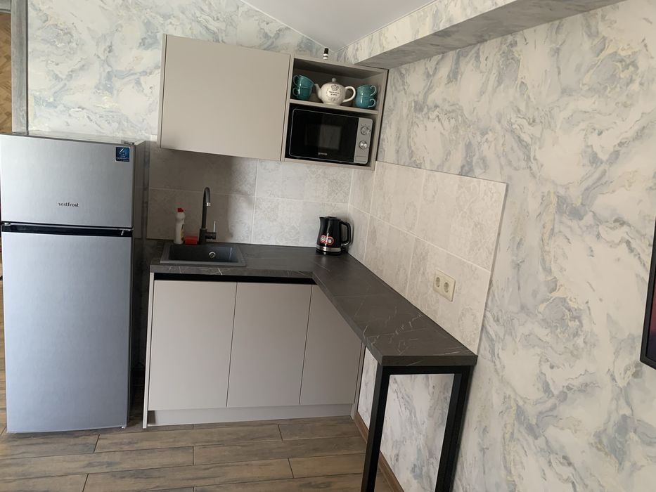 Будинок на березі Дніпра подобово на 1 Перемозі Світло є!!. Лазня,Чан.